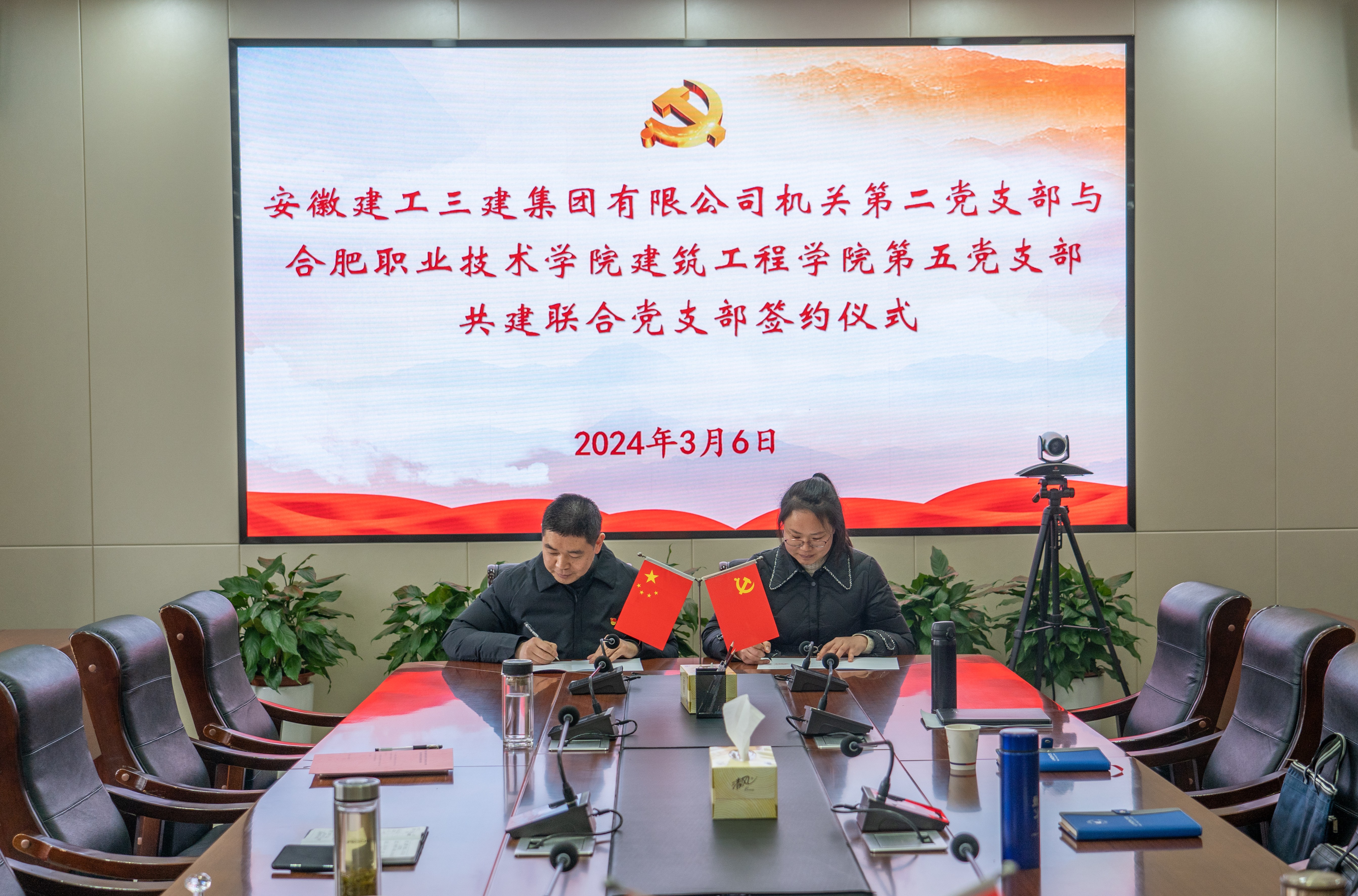 NIC07616(1).jpg NIC07616(1).jpg